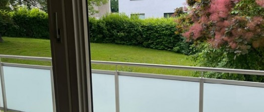 Hervorragend aufgeteilte Wohnung mit Südbalkon, Einbauküche und Garage