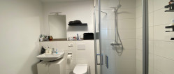 Bad mit Dusche 